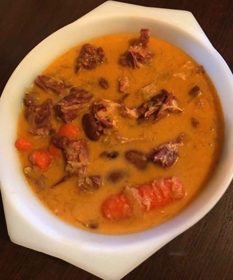 Isteni bableves savanyú káposztával Isteni bableves savanyú káposztával