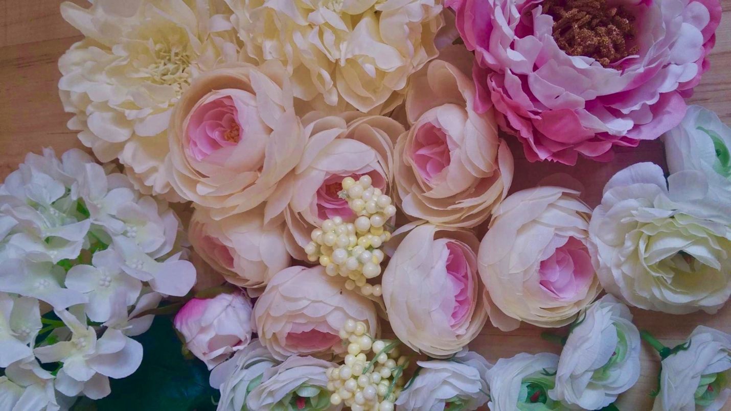 A kivirágzott ajtók titka A kivirágzott ajtók titka